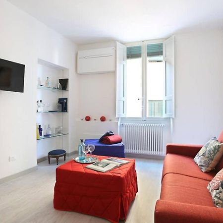 Miky'S Apartment Лука Екстериор снимка