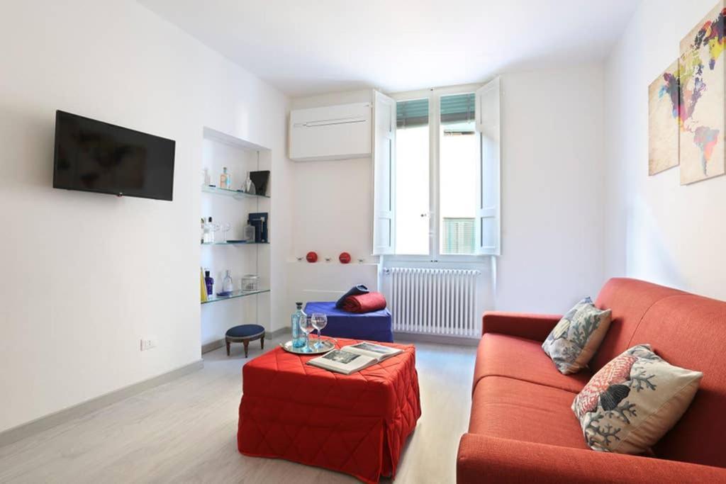 Miky'S Apartment Лука Екстериор снимка